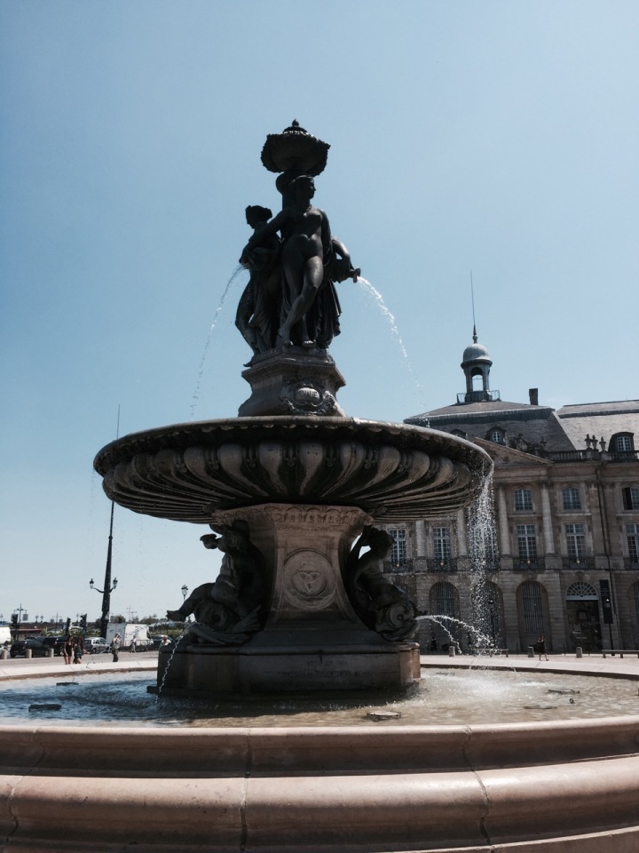 Fountain in Place de la Bourse
