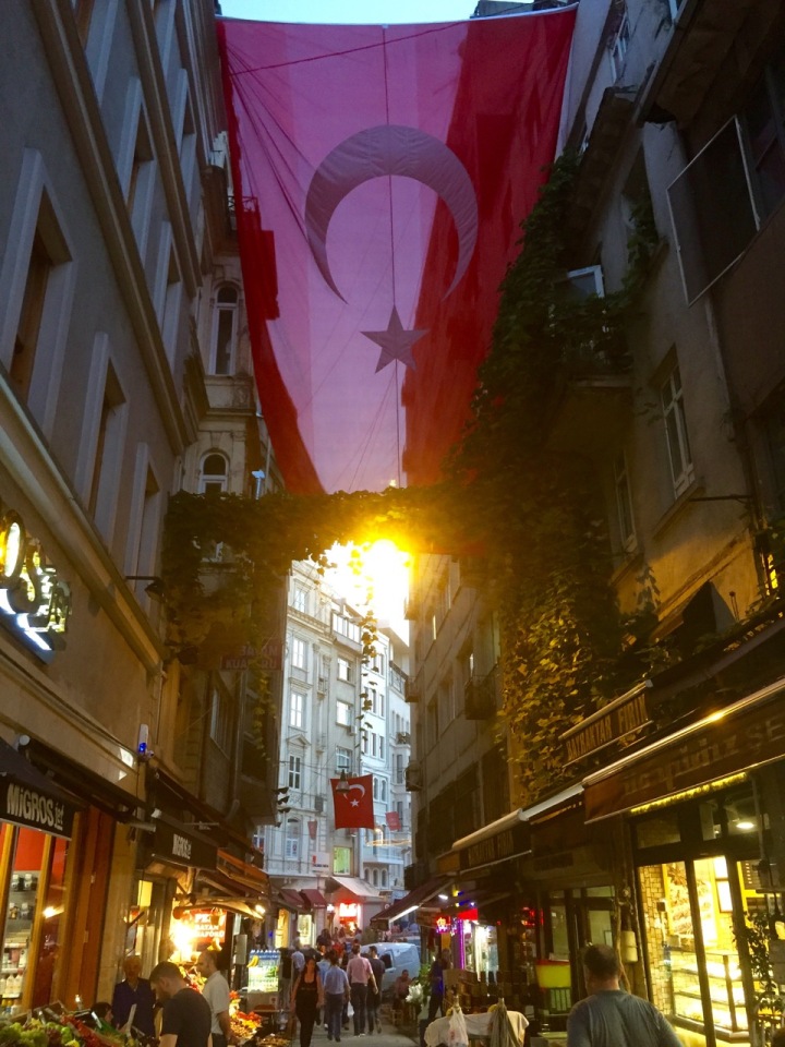 An evening stroll through the Beyoğlu district